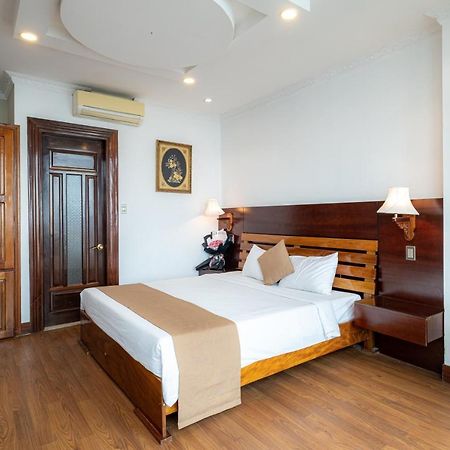 Adina Hotel Дананг Екстер'єр фото