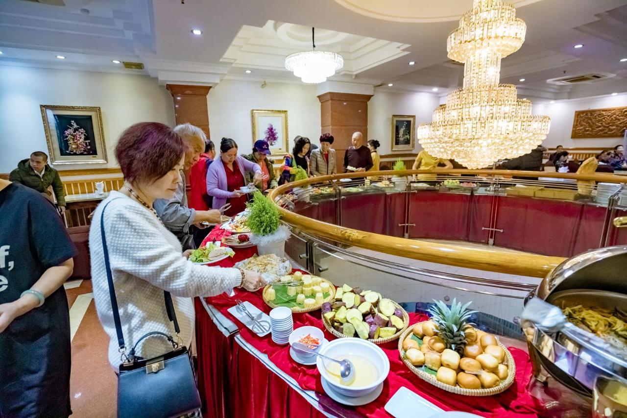 Adina Hotel Дананг Екстер'єр фото